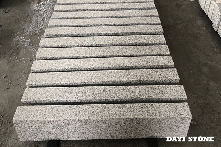 G603-ZP Light Grey Granite Stone Kerbs all sides Flamed 100x10x20cm - Dayi Stone